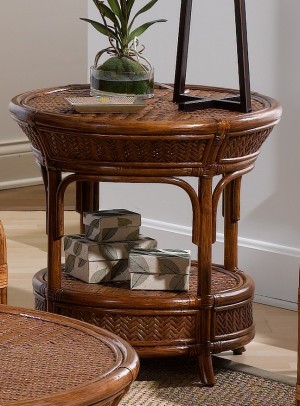 Classic Rattan Edgewater End Table