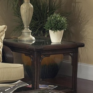 Classic Rattan Windsor End Table